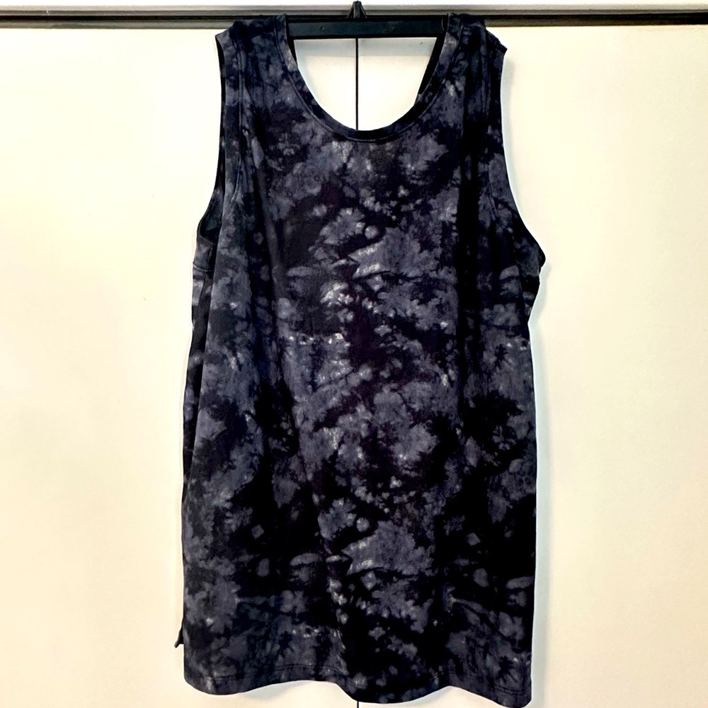 Old navy breathe on tank